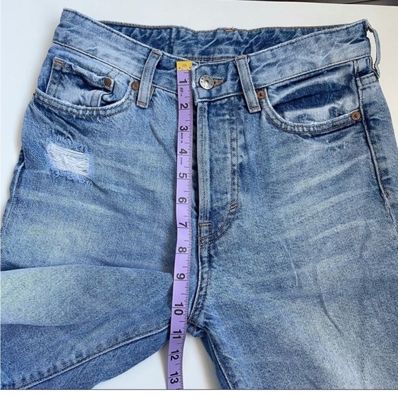 3/$35. H&M high rise vintage fit jeans - Picture 3 of 5